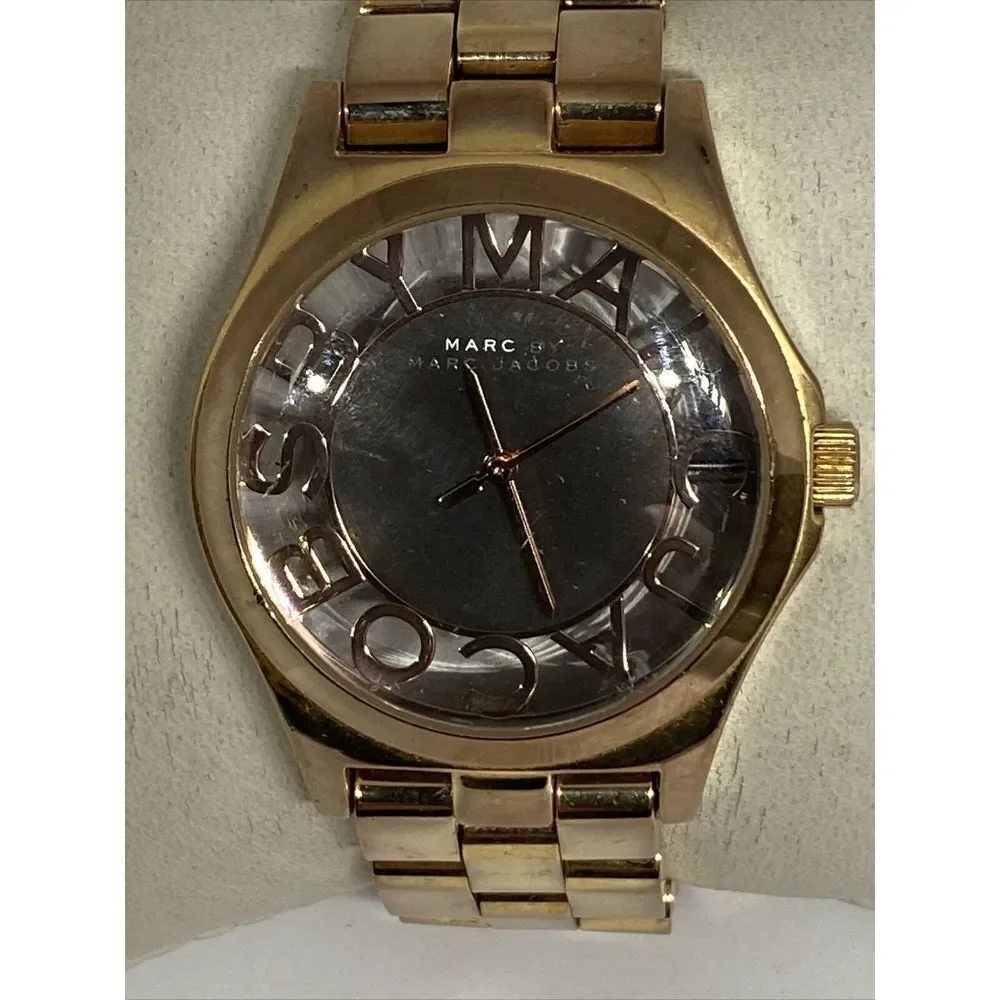 Marc Jacobs MBM3207 Women's Gold Stainless Steel Analog Dial Qartz Watch KS582